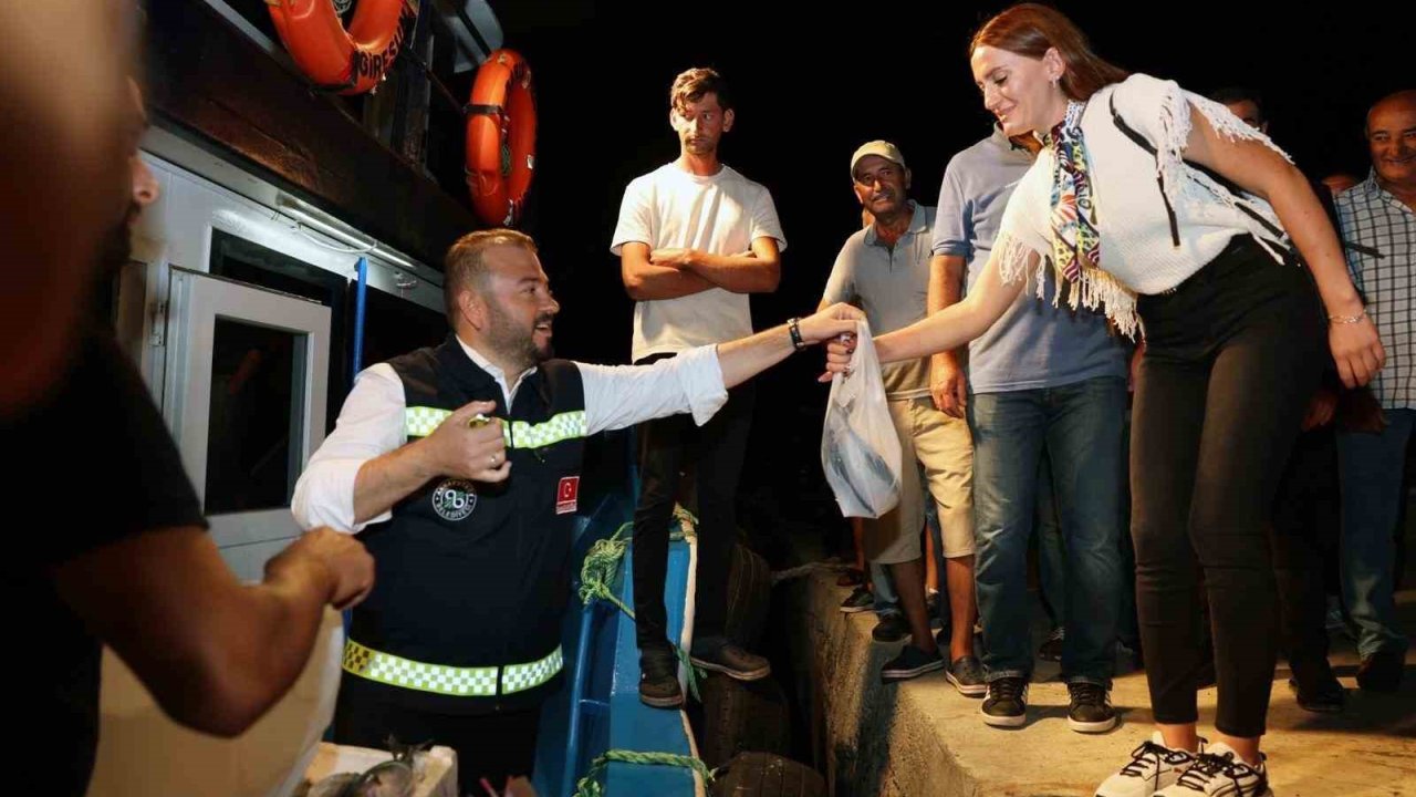 Arnavutköy’de yeni sezon, palamut bolluğuyla başladı