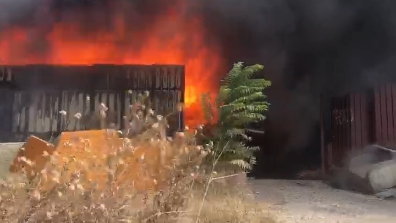 Bursa’da geri dönüşüm tesisinde yangın