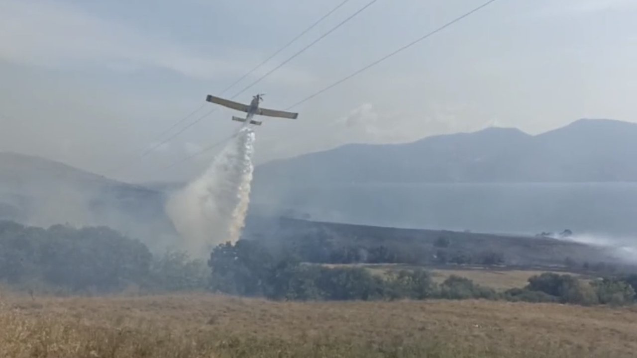 Paşalimanı Adası’nda yangın...Karadan ve havadan müdahale sürüyor