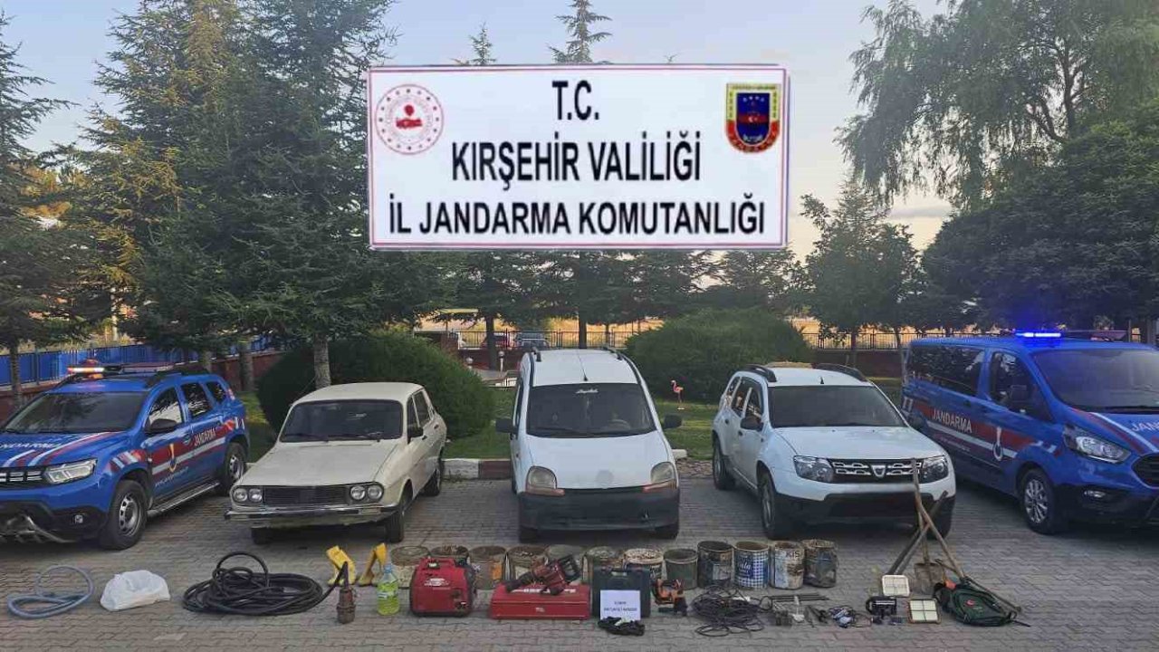 Tarihi eser kaçakçılarına jandarma operasyonu