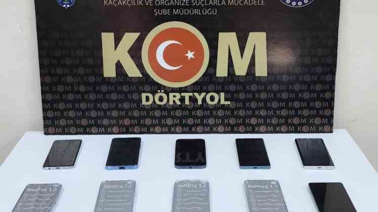 Erzin’de 10 kaçak cep telefonu ele geçirildi