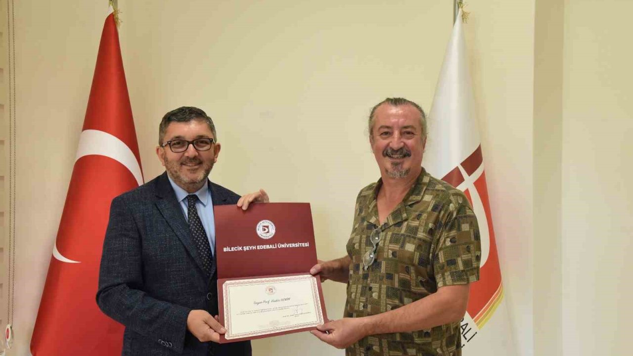 Güzel Sanatlar ve Tasarım Fakültesi Dekanlığına atanan Prof. Dr. Yurdakul görevine başladı