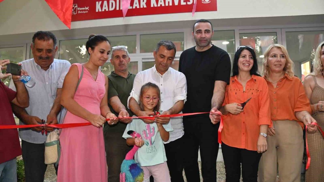 Manavgat Belediyesi kadınlar kahvehanesi açıldı