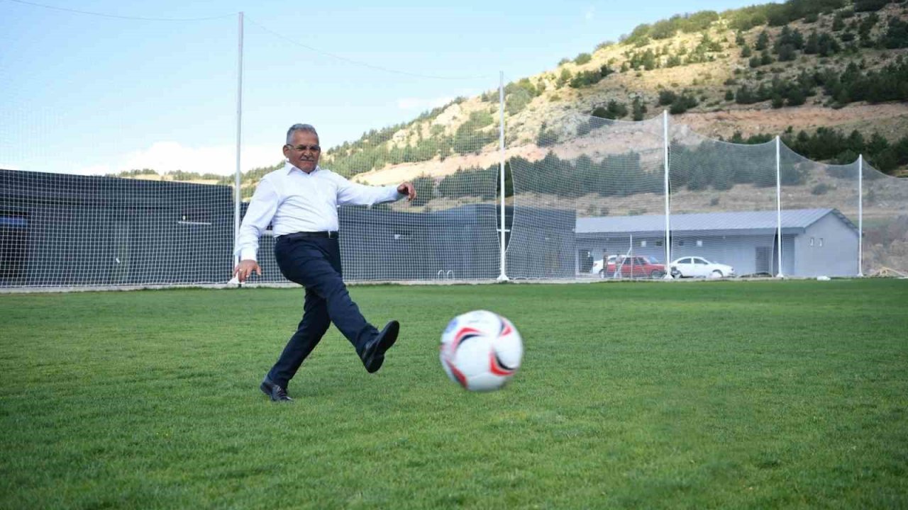 Erciyes Yüksek İrtifa Kamp Merkezi’nde U-16 Milli Takımlar futbol şöleni