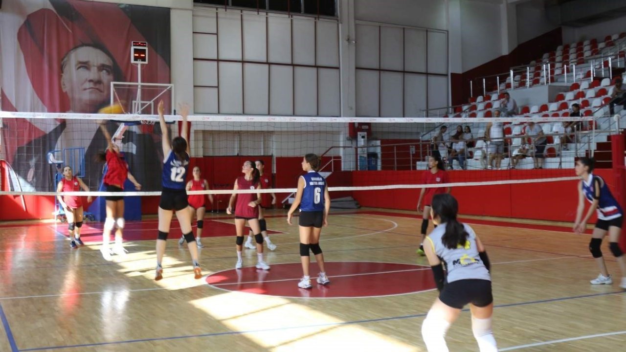 Bayraklı’da 9 Eylül voleybol turnuvası