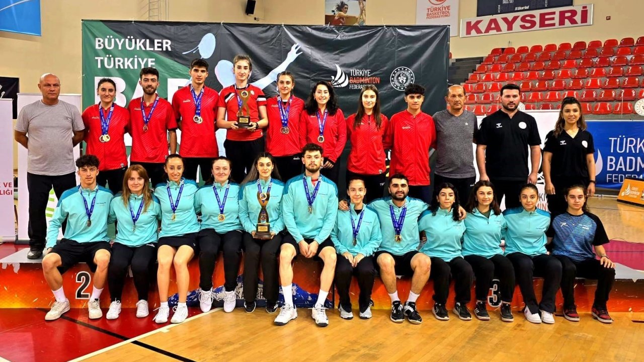 Badmintonda “Büyükler Türkiye Şampiyonu” Erzincan oldu