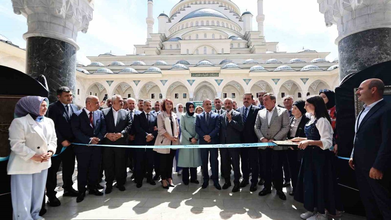 Kadınların el emekleri Şahinbey Millet Camii ve Külliyesi’nde sergilendi