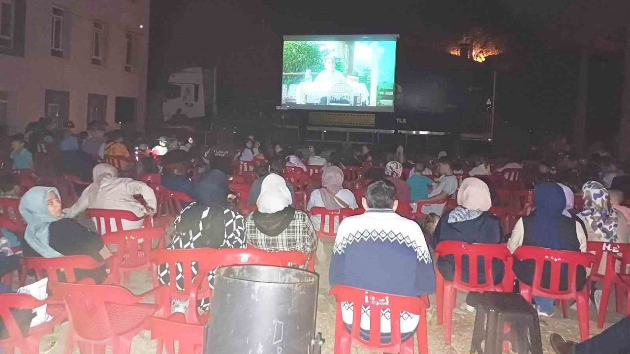 Gezen Sinema tırı Hisarcık’ta