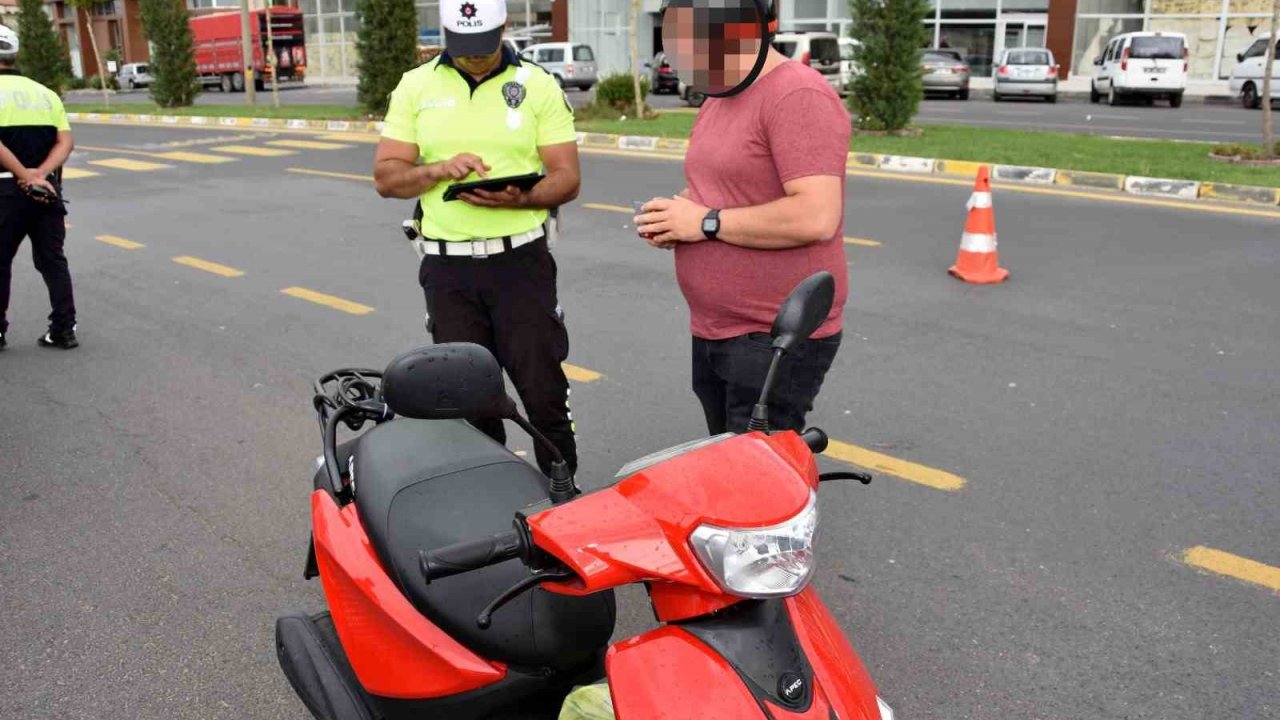 Nevşehir’de "motosiklet" uygulaması: 98 motosiklet sürücüne ceza