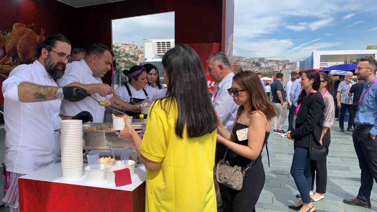 Gedik Piliç, “Yerel Zincirler Buluşuyor” fuarında katılımcıları lezzete doyurdu