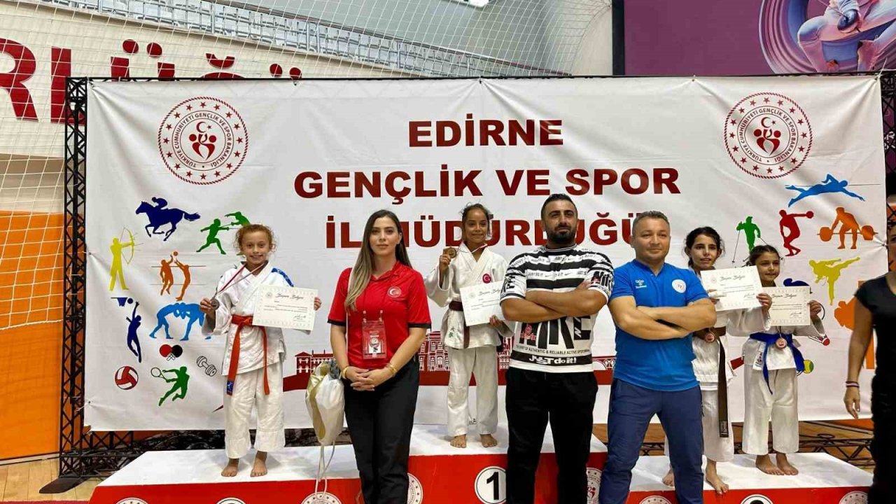 Edirne’de gururlandıran ‘Sakarya’ tablosu