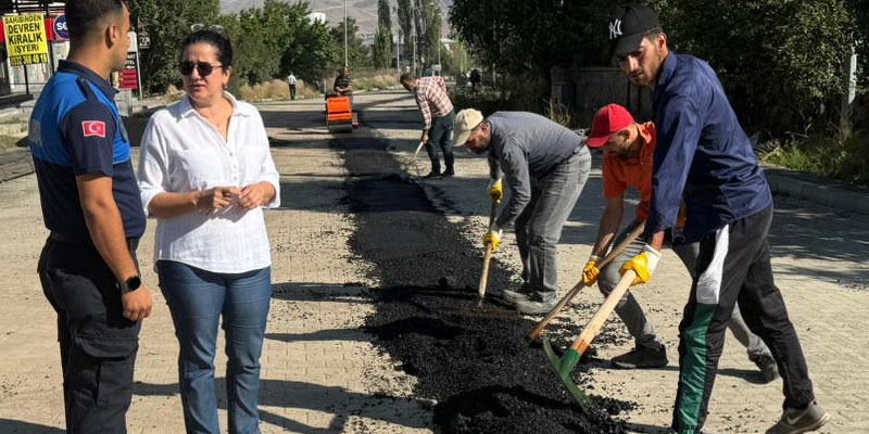 Kağızman'da bozulan yolların onarımına başlandı