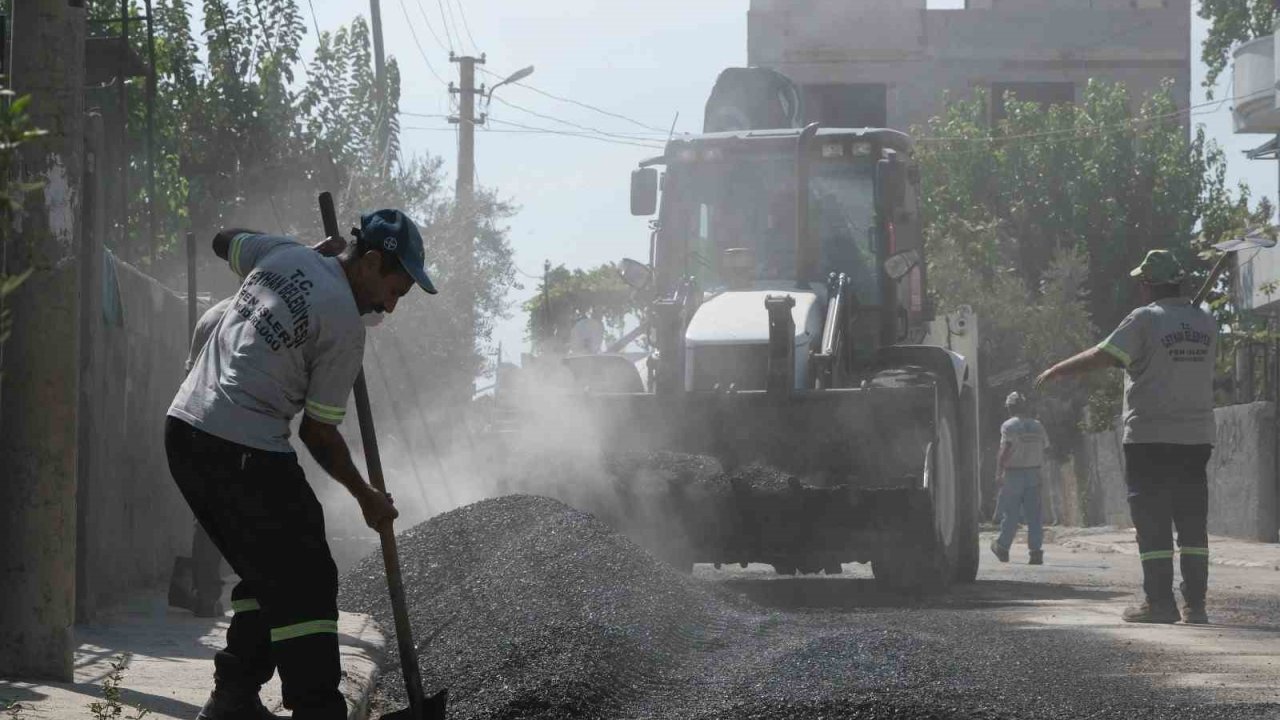 Başkan Aydar: “Ceyhan’da yol sorunu bırakmayacağız”