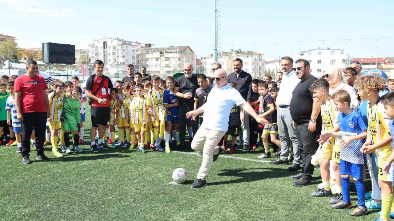 Geleceğin yıldızları şampiyon olmak için mücadele etti