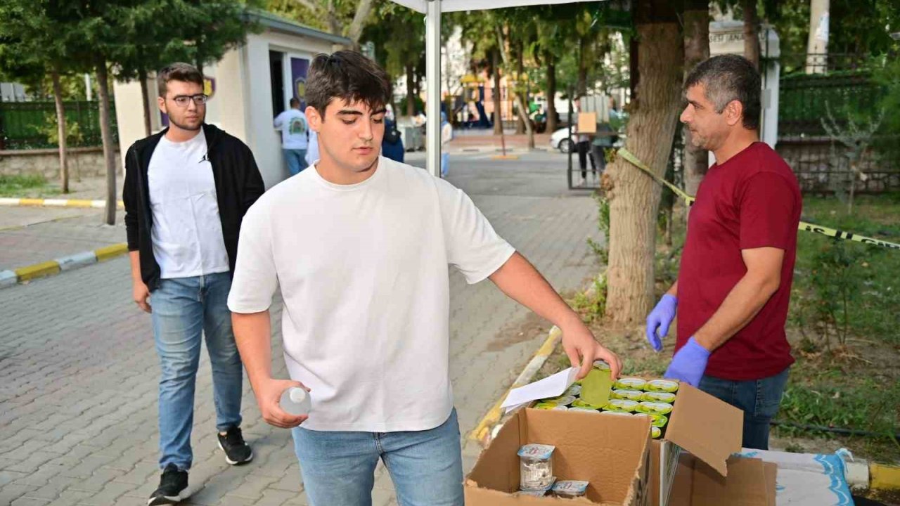 Manisa Büyükşehir Belediyesi KPSS’de adayları yalnız bırakmadı