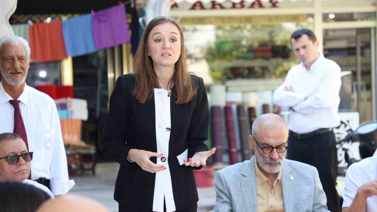 Başkan Durbay, Havuzlu Çarşı esnafının sorunlarını dinledi