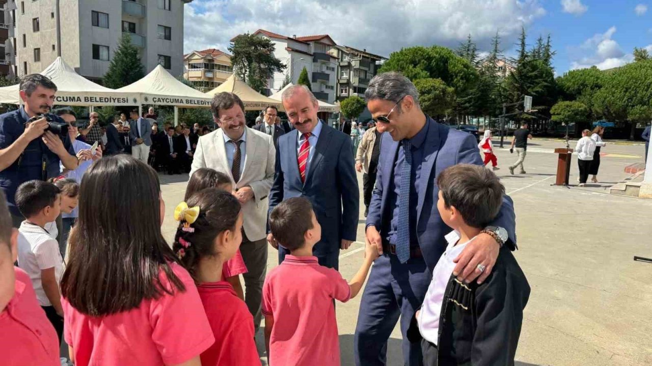 Çaycuma’da İlköğretim Haftası törenleri coşkuyla kutlandı