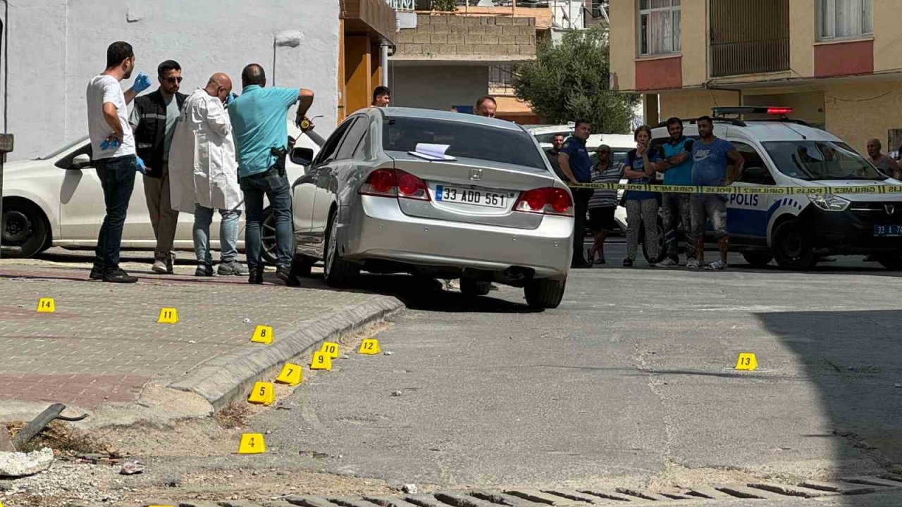 Mersin’de otomobile silahlı saldırı: Ağabey öldü, kardeşi ağır yaralı