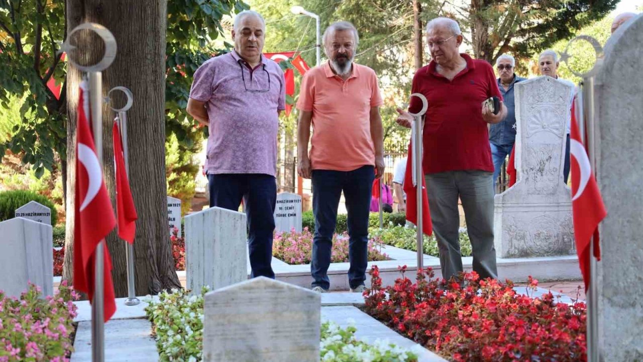 Asker arkadaşları Kocaeli’de özlem giderdi