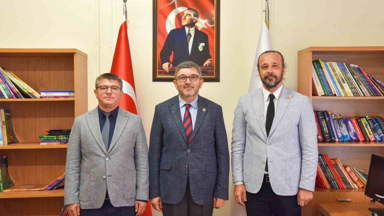 Doç. Dr. Yasin Acar göreve başladı