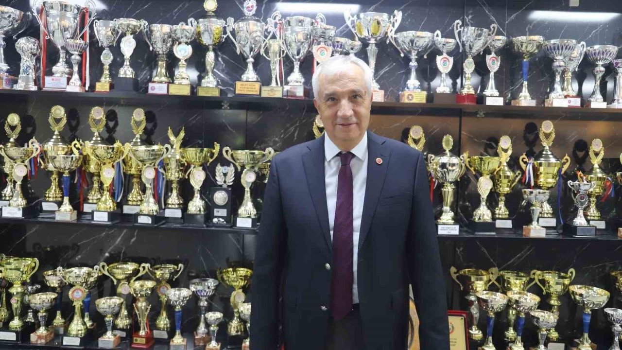 Turgutlu Belediyespor’da Hüseyin Maliz dönemi başladı