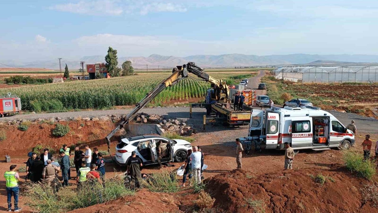 Mardin’de kanala düşen otomobilde 3 kişi hayatını kaybetti