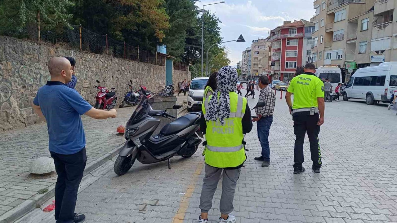 Okul önleri ve çevrelerinde trafik denetimi yapıldı