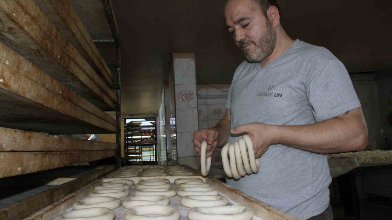 Giresun’un asırlık lezzet mirası; susamsız pekmezli simit