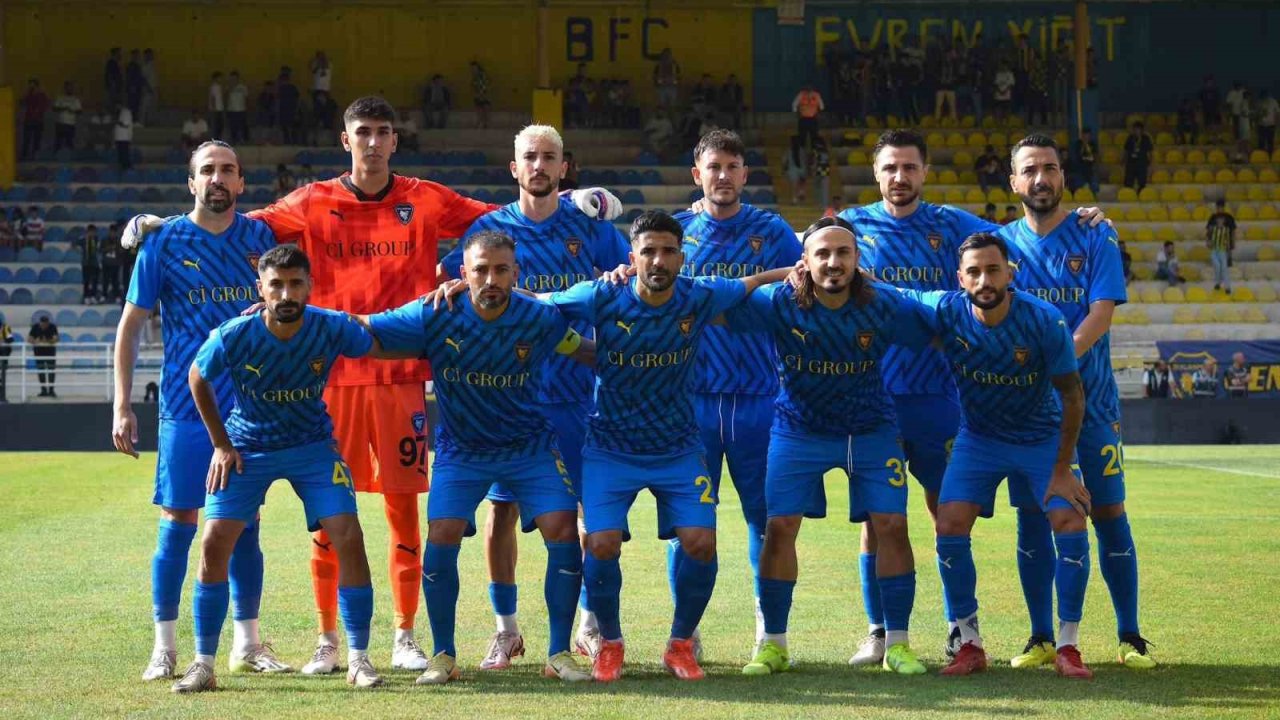 Bucaspor 1928 kayıpsız ilerliyor