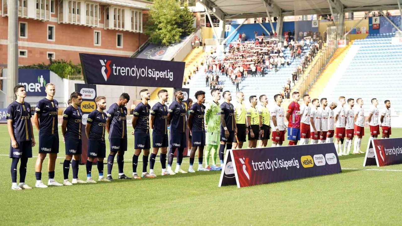 Trendyol Süper Lig: Kasımpaşa: 0 - Antalyaspor: 0 (Maç devam ediyor)