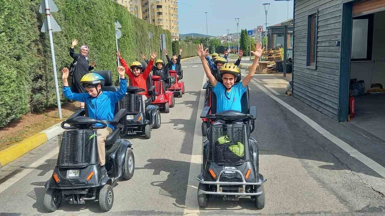 Eğitim ve eğlence Trafik Parkı’nda bir arada