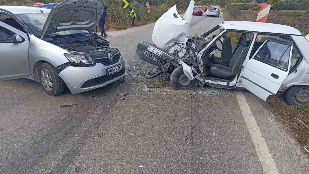 Savaştepe’de zincirleme trafik kazası; 3 yaralı