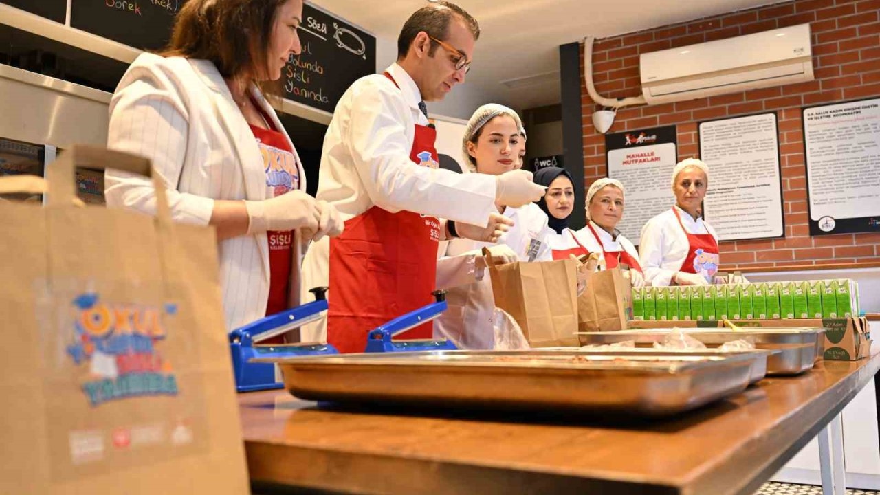 Şişli’de “Bir Öğün Bizden” projesi: Her gün bin 500 öğrenciye gıda paketi