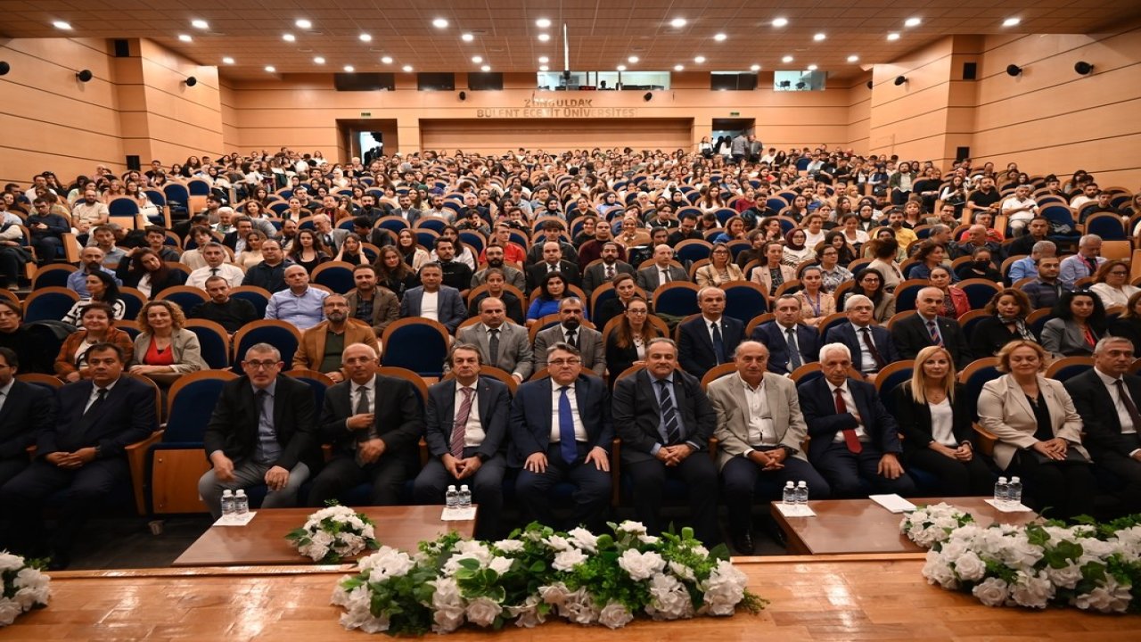 BEUN’da “Türkiye ve Avrupa Yeterlilikler Çerçevesi ve Mikroyeterlilikler” başlıklı konferans gerçekleştirildi