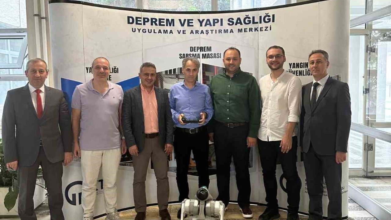 Deprem sonrası hasar tespitini robotik köpek ve yapay zekâ kullanarak yapacaklar