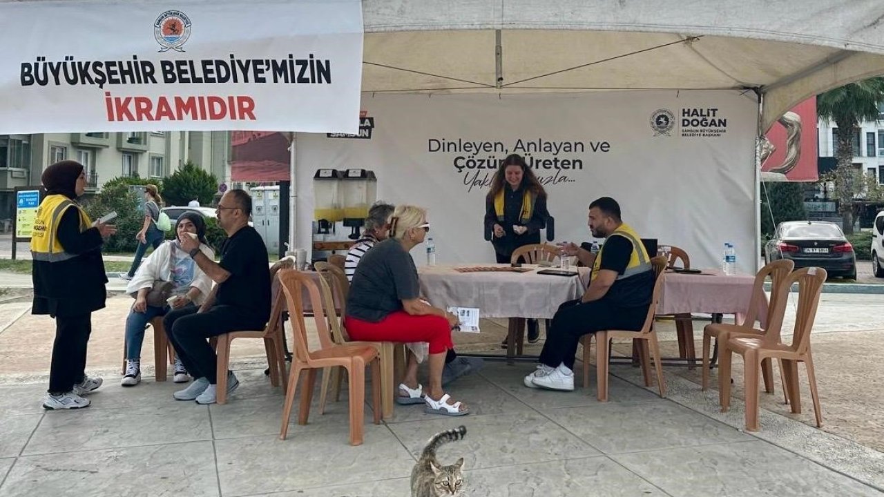 Büyükşehir Atakum’da vatandaşı dinliyor