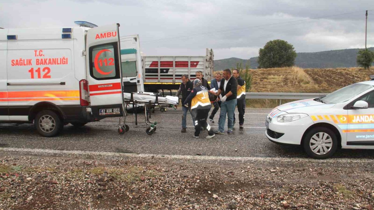 Konya’da kamyonet devrildi: 5 yaralı