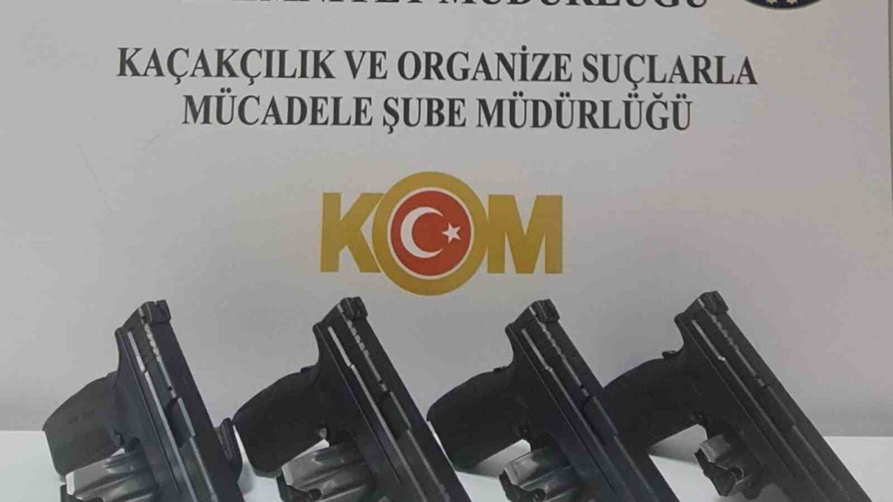 Samsun’da 2 kişi 4 adet tabancayla yakalandı