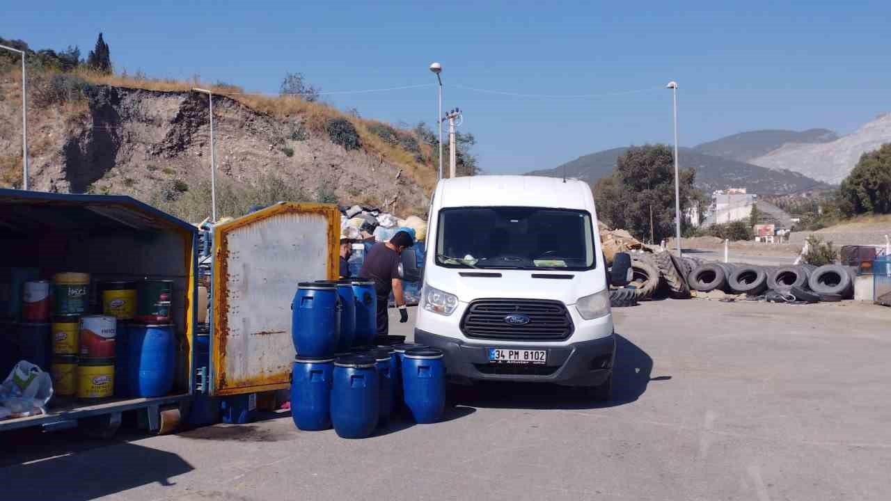 Söke Belediyesi’nin topladığı atık yağlar suların kirlenmesini önlüyor