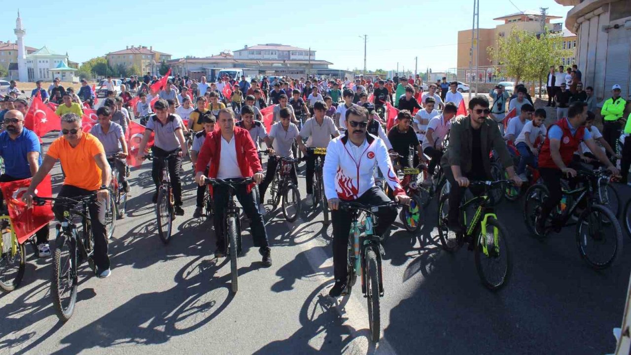 Kahta’da Avrupa Spor Haftası kapsamında bisiklet etkinliği düzenlendi