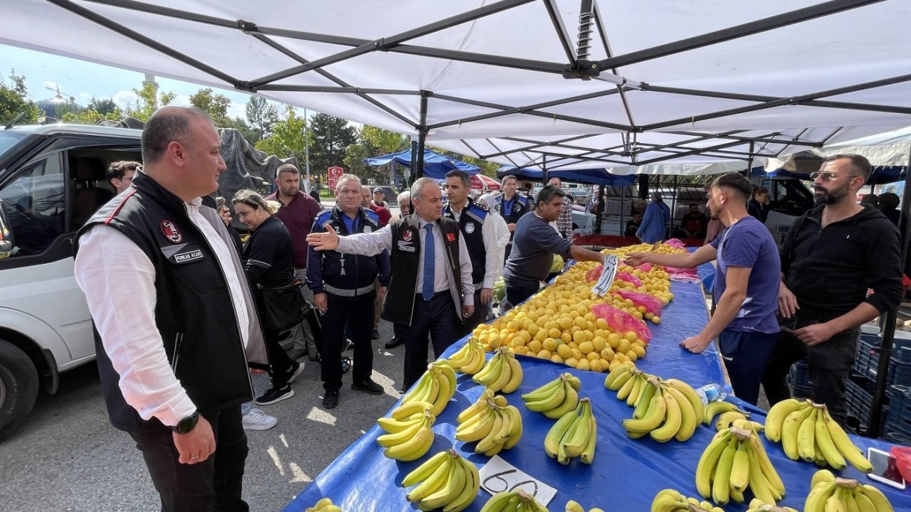 Zabıta ekiplerinin pazar denetimler sürüyor