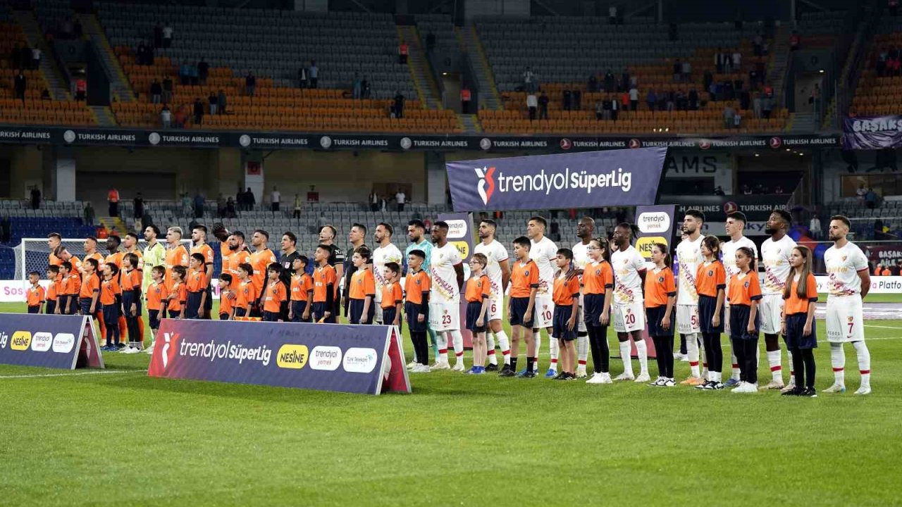 Trendyol Süper Lig: Başakşehir: 0 - Kayserispor: 0 (Maç devam ediyor)