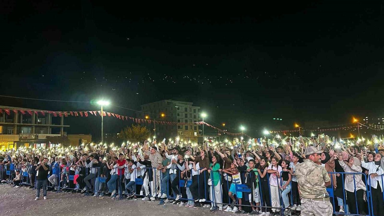 Batman’da festival on binlerin katıldığı konserle sona erdi