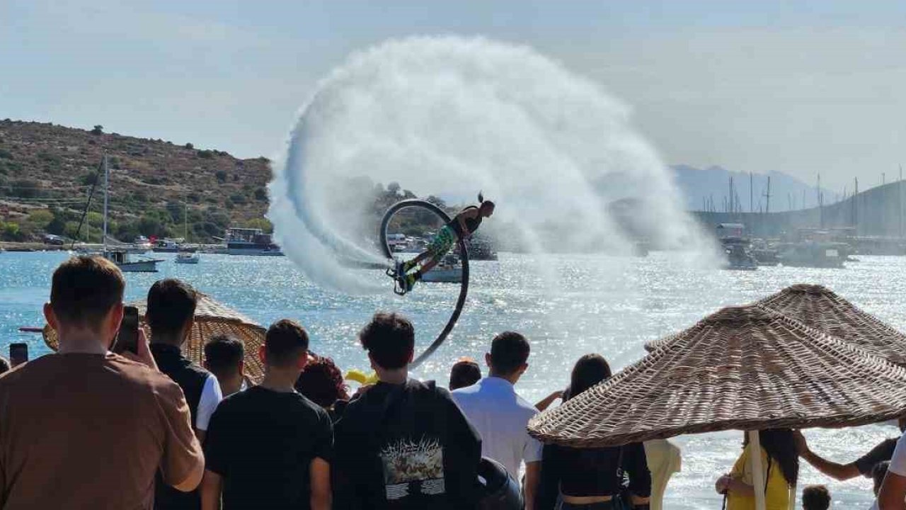 Bodrum’da turistler yüzerken büyük sürprizle karşılaştı