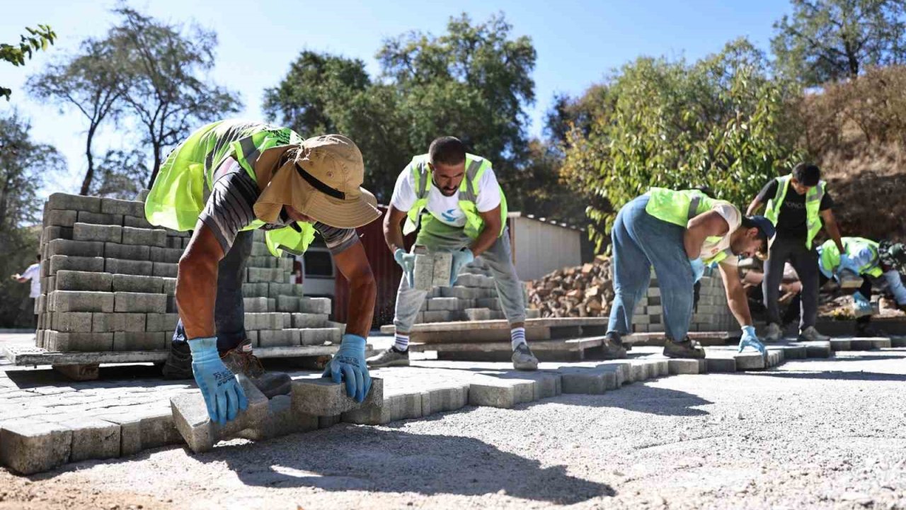 Denizli Büyükşehirde hedef 1 milyon metrekare beton parke taşı