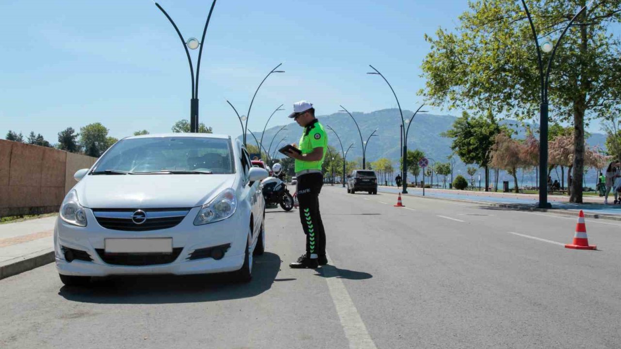 Ordu’da bir haftada 15 binden fazla araç ve sürücüsü denetlendi