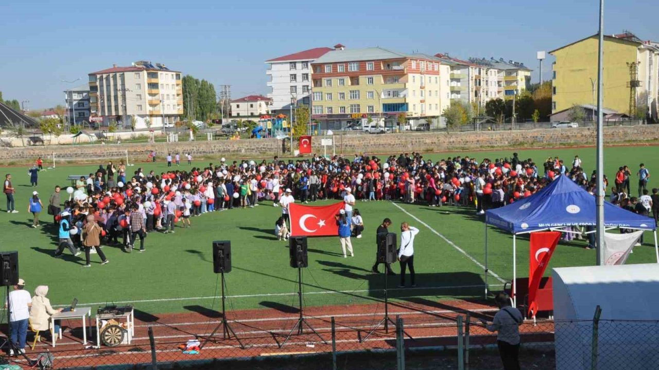 Bulanık’ta ‘2. Geleneksel Spor Şenliği’ yapıldı