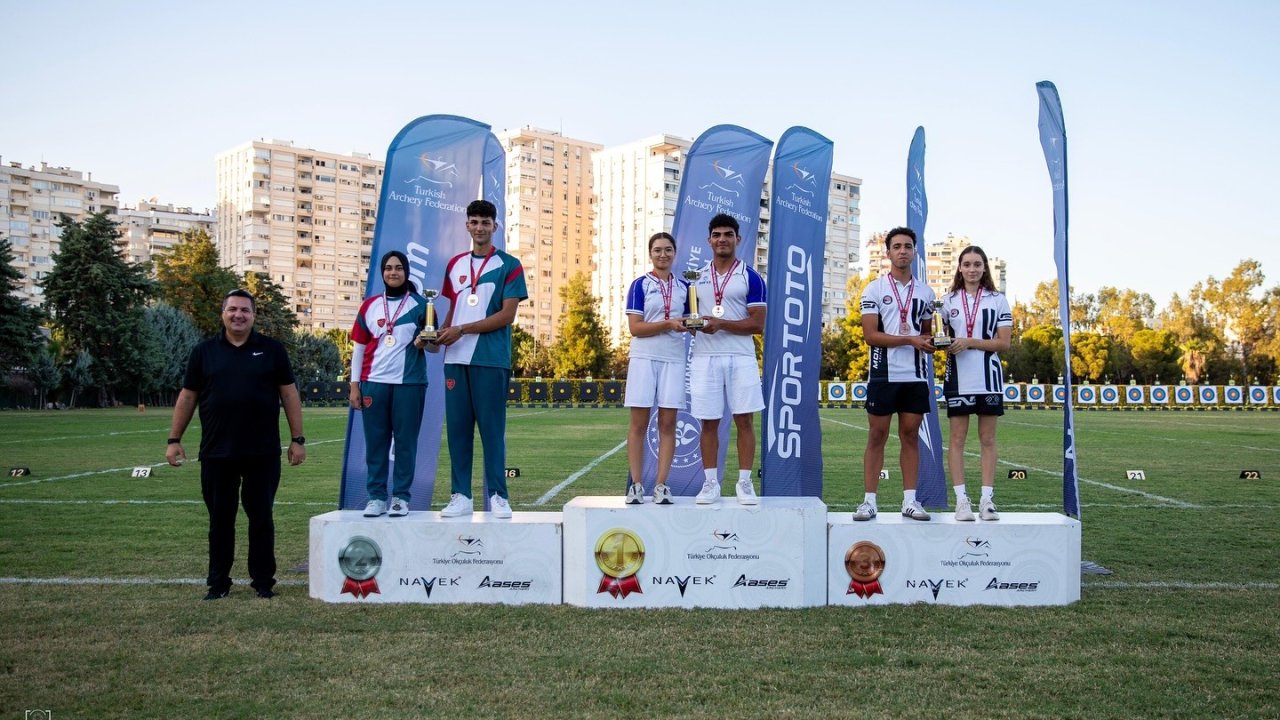 Kayserili okçular Antalya’dan 4 madalya ile döndü