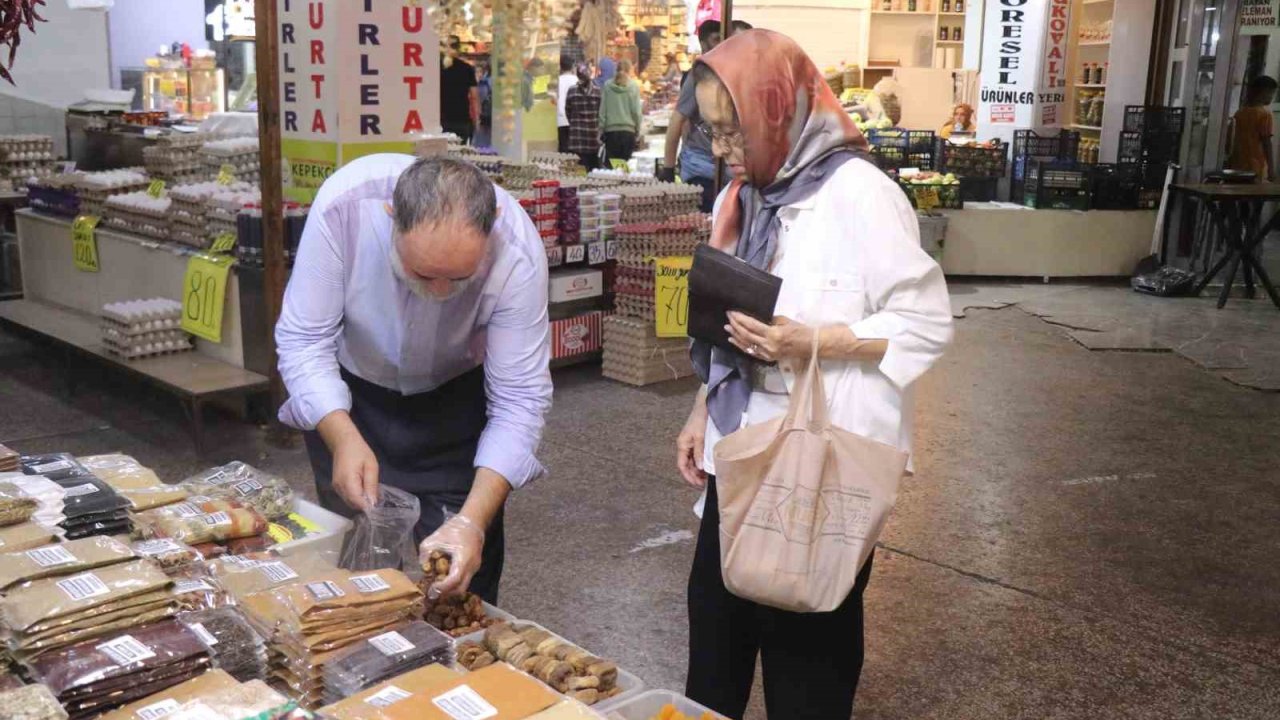 Havalar soğudu, vatandaş aktarların yolunu tuttu