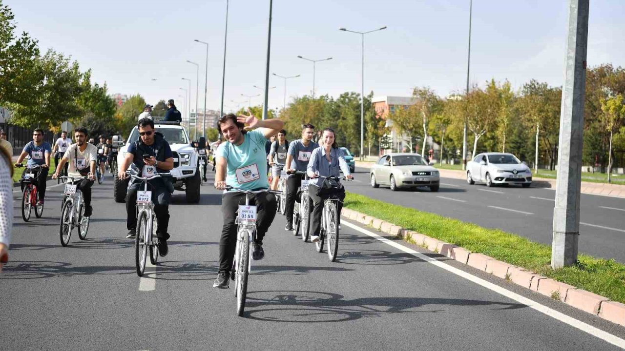 Doktorlar, büyükşehir ile ’sağlık’ için pedalladı